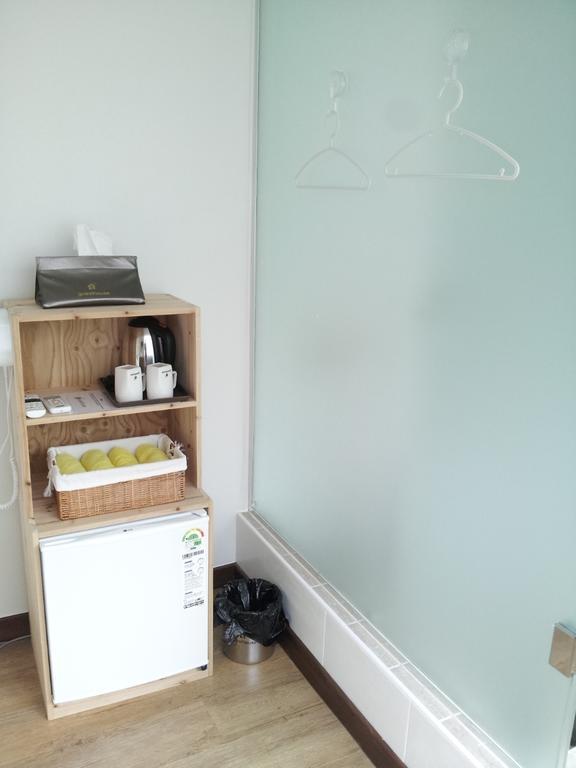 24 Guesthouse Sinchon Hongdae Σεούλ Εξωτερικό φωτογραφία