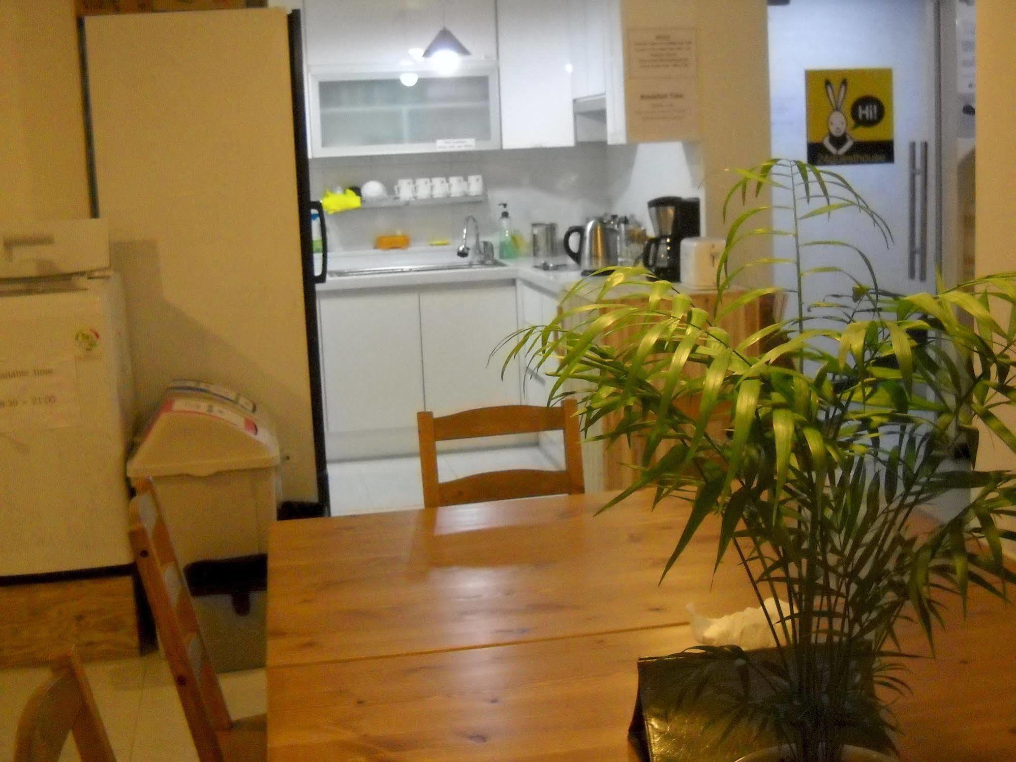 24 Guesthouse Sinchon Hongdae Σεούλ Εξωτερικό φωτογραφία